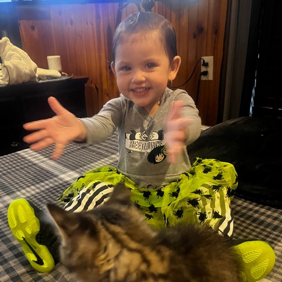 Meet your Posher, Jeanette - Picture 2 of 15